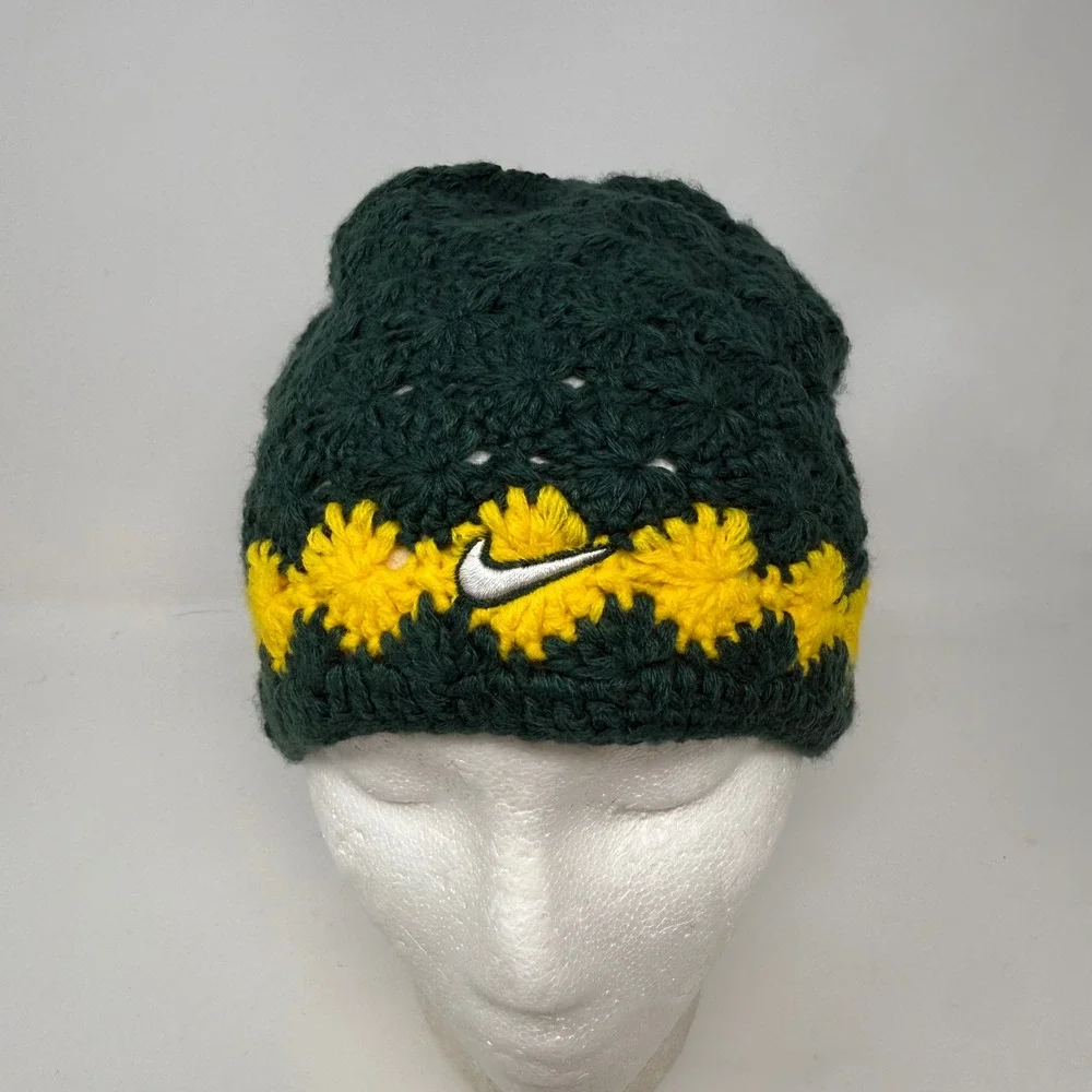 Nike Team Oregon Ducks‎ Crochet Beanie Green Yellow Floral Knit Hat F8RGP OSFM
